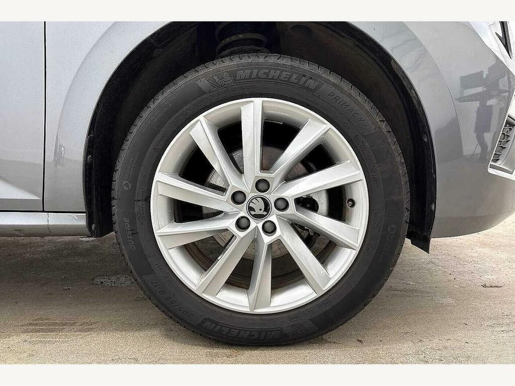 Skoda Kamiq 2025 1.0 Tsi 95 Se Edition Grey #5