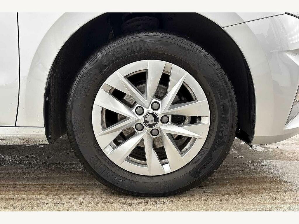 Skoda Fabia 2025 1.0 Tsi Se Edition Silver #5
