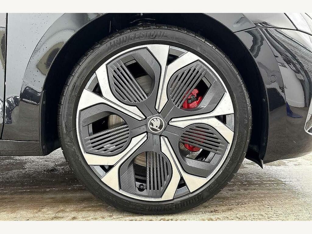Skoda Octavia 2025 2.0 Tsi Vrs Dsg Black #5