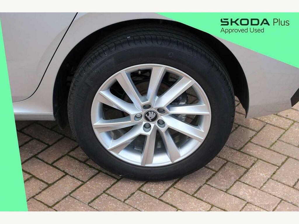 Skoda Kamiq 2025 1.0 Tsi Se Edition GL25JXO Silver #5