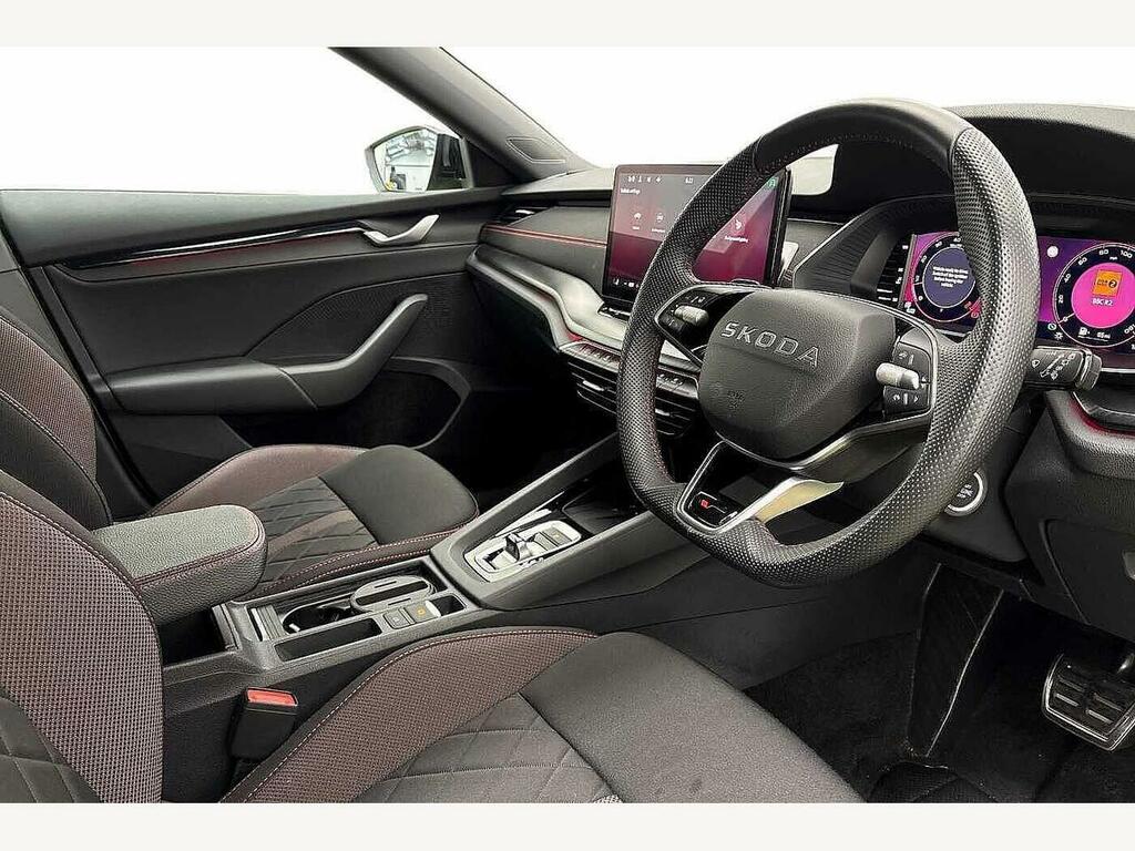 Skoda Octavia 2025 2.0 Tsi Vrs Dsg Green #6