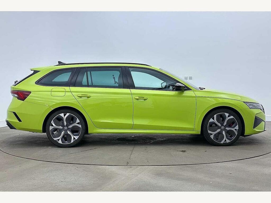 Skoda Octavia 2025 2.0 Tsi Vrs Dsg Green #4