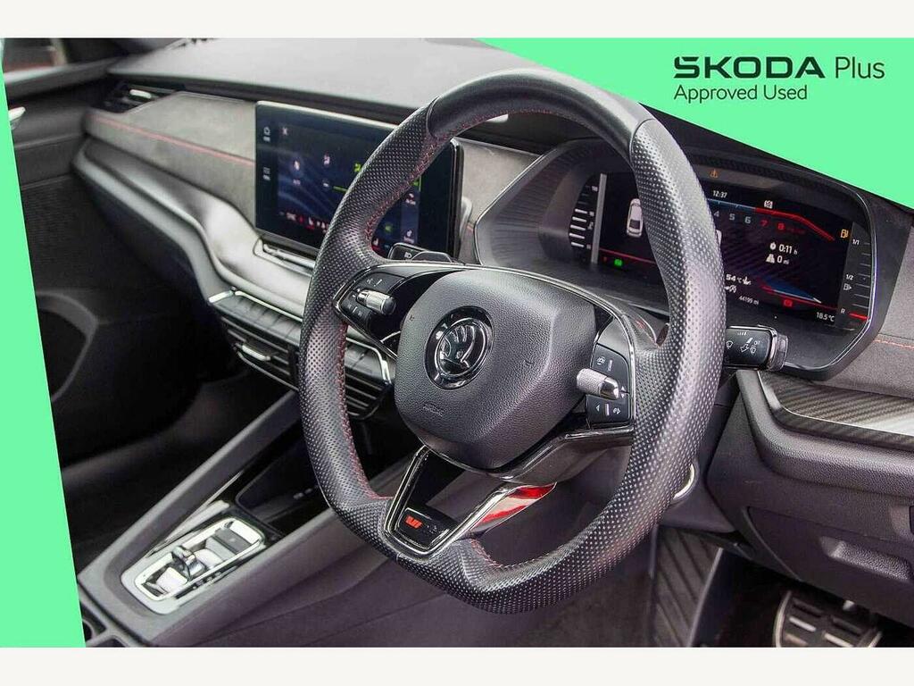 Skoda Octavia 2023 2.0 Tsi Vrs Dsg Red #6