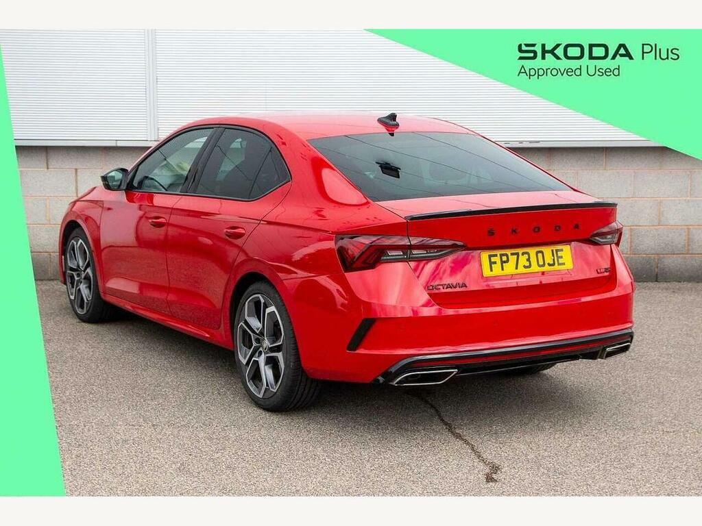 Skoda Octavia 2023 2.0 Tsi Vrs Dsg Red #3