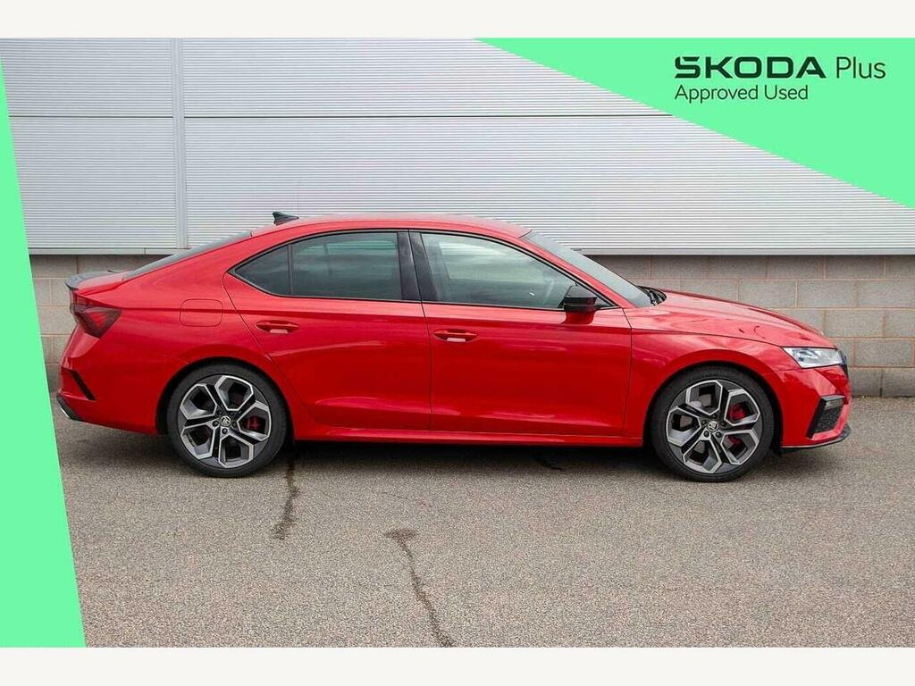 Skoda Octavia 2023 2.0 Tsi Vrs Dsg Red #4