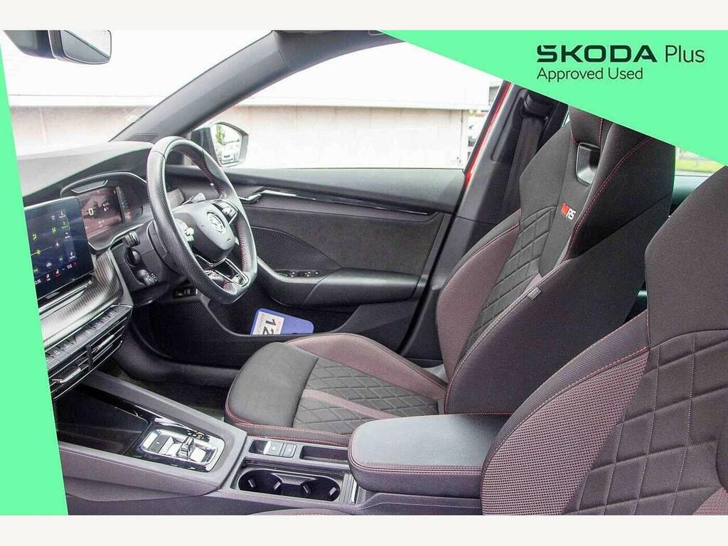 Skoda Octavia 2023 2.0 Tsi Vrs Dsg Red #2