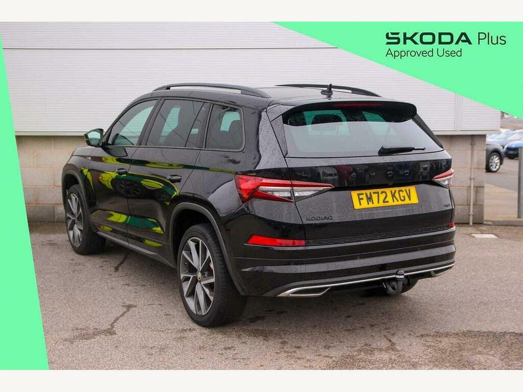 Skoda Kodiaq 2022 2.0 Tdi 200 Sport Line 4X4 Dsg 7 Seat Black #3