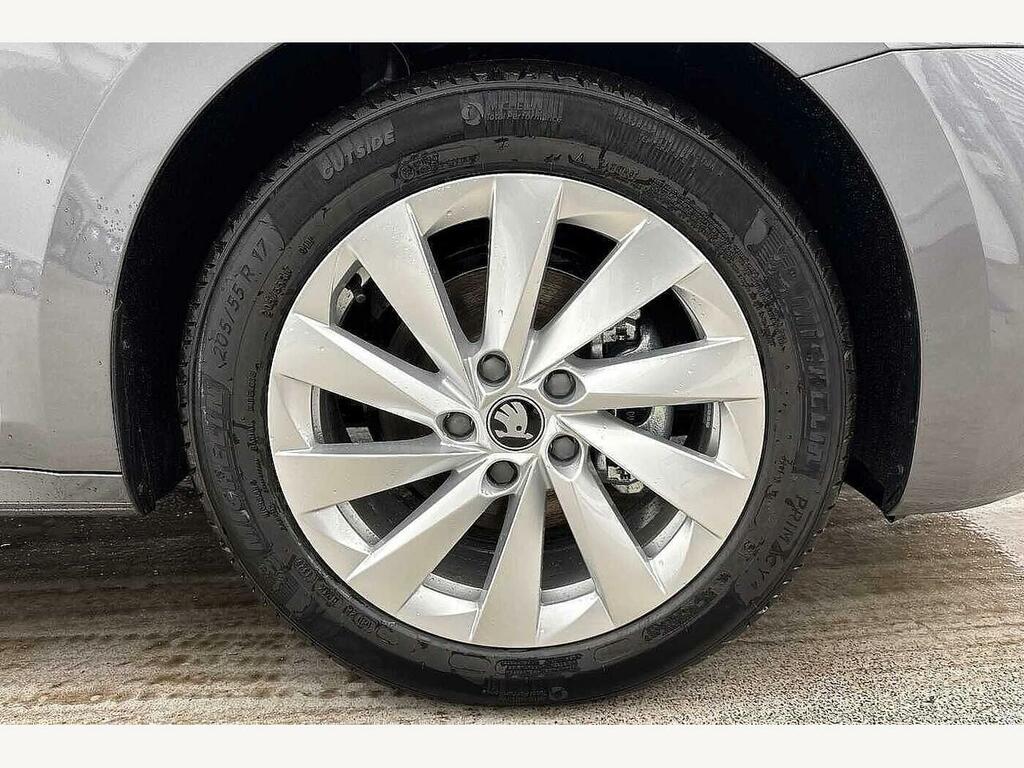 Skoda Octavia 2026 1.5 Tsi 150 E-tec Se L Dsg Grey #5