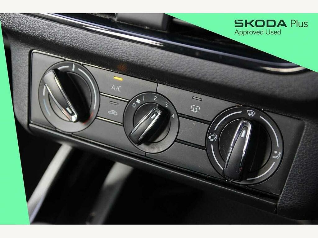 Skoda Kamiq Se Black #18