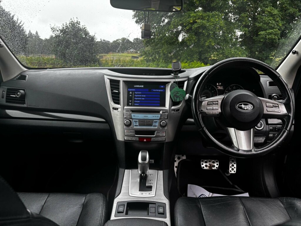 Subaru Legacy Es Nav White #12