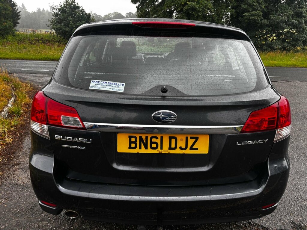Subaru Legacy Es Nav White #8