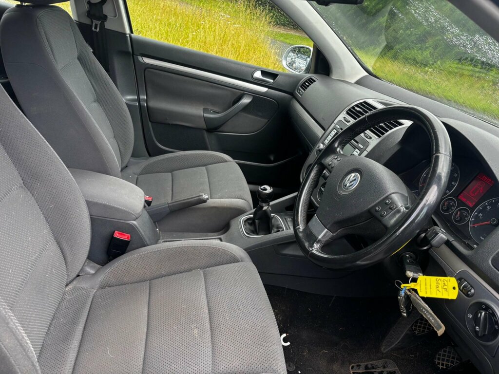 Volkswagen Golf 1.6 Fsi Match Black #11