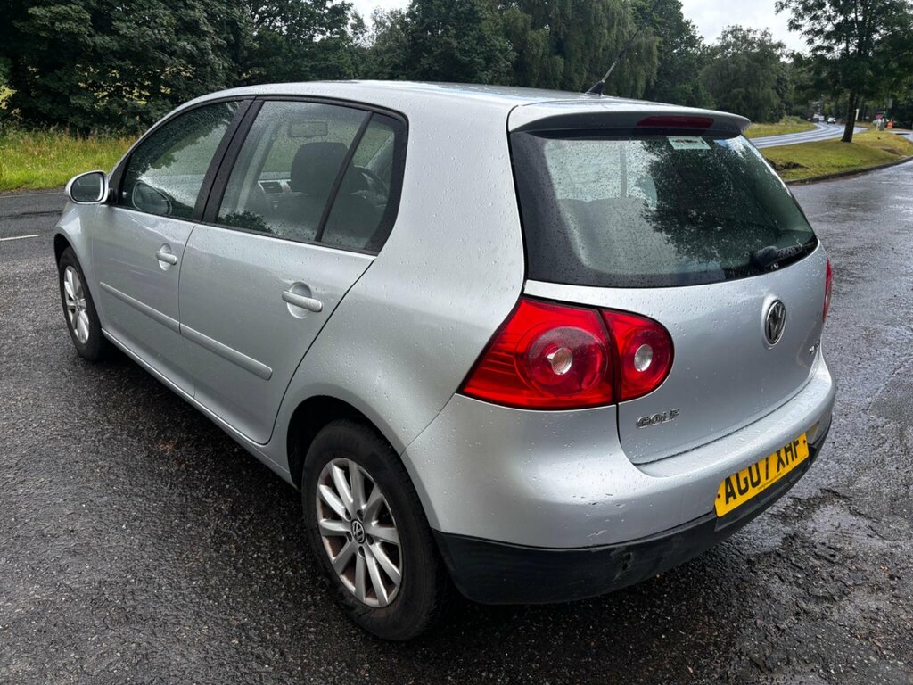 Volkswagen Golf 1.6 Fsi Match Black #6