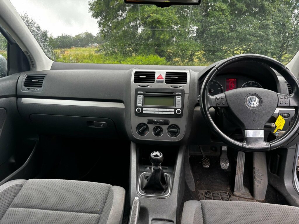 Volkswagen Golf 1.6 Fsi Match Black #12