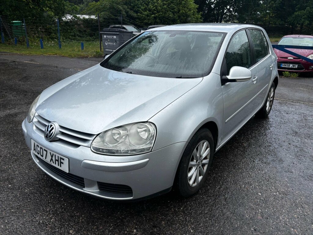 Volkswagen Golf 1.6 Fsi Match Black #3