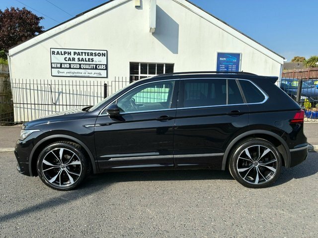 Volkswagen Tiguan Tsi R-line Suv AO23UMR Black #2