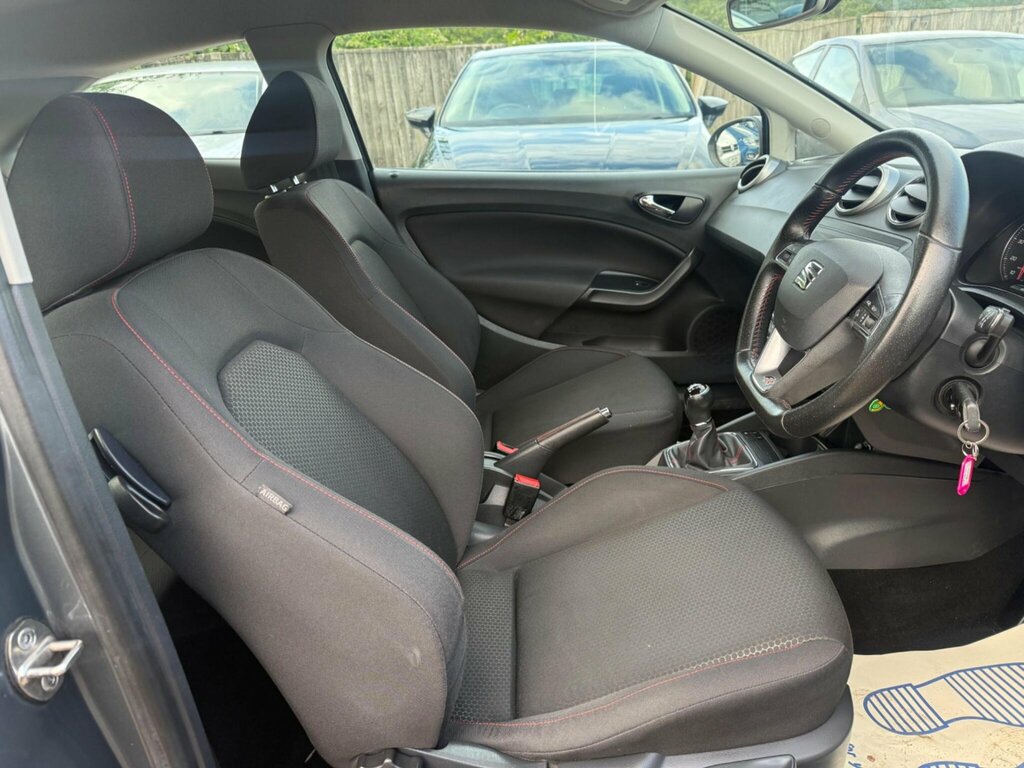 Seat Ibiza Tsi I-tech Grey #32