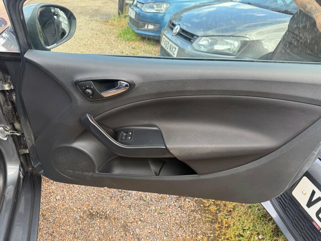 Seat Ibiza Tsi I-tech Grey #33