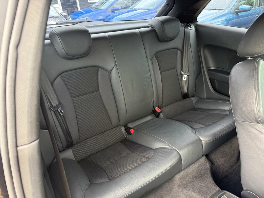 Audi A1 1.2 Tfsi Se Euro 5 Ss Black #32