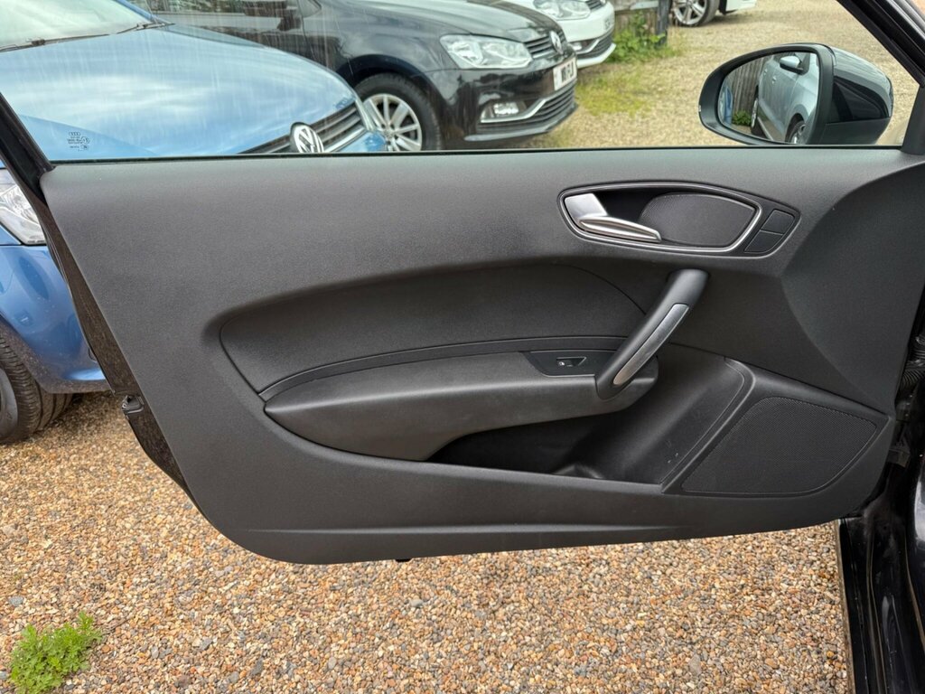 Audi A1 1.2 Tfsi Se Euro 5 Ss Black #36