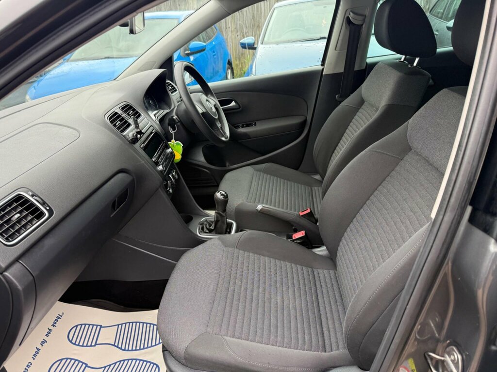 Volkswagen Polo Hatchback White #42