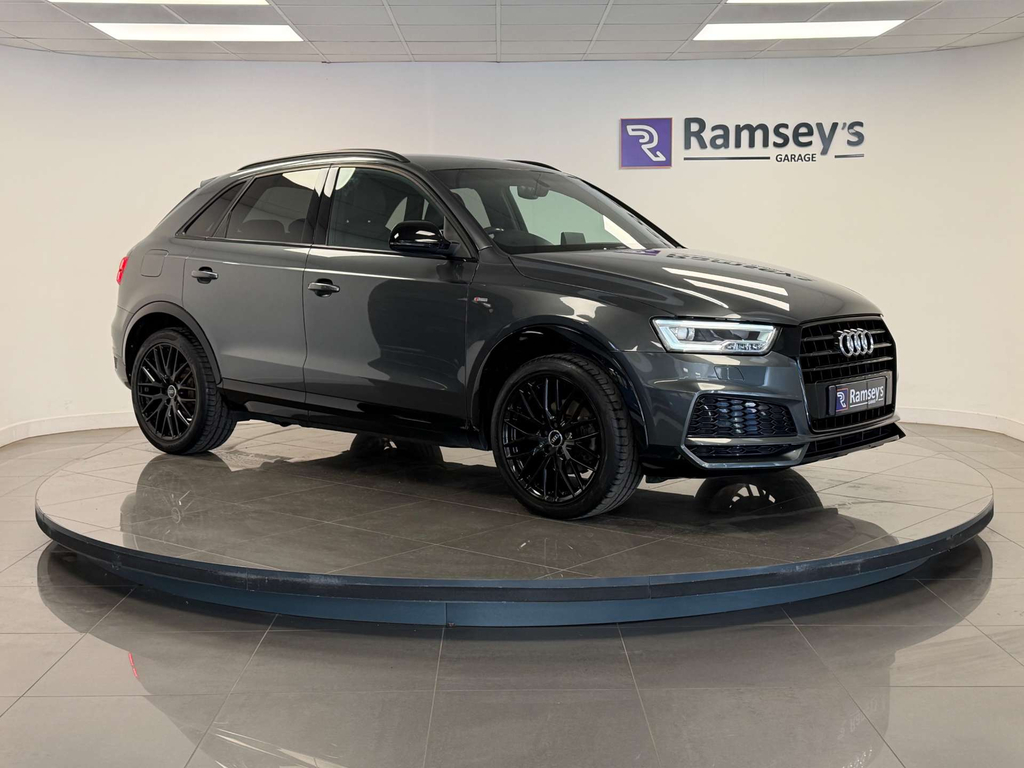 Audi Q3 Black Edition Tfsi DN18XHY  #2