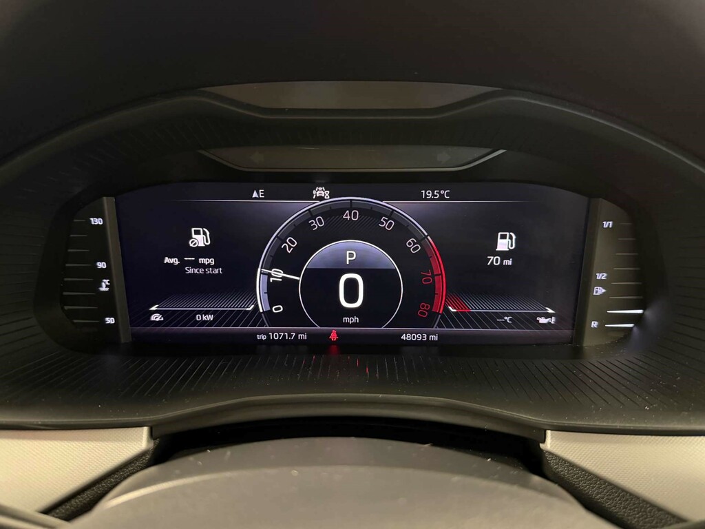 Skoda Kamiq Se Grey #22