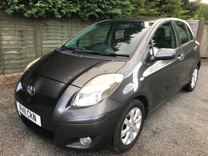 Toyota Yaris Vvt-i T Spirit Grey