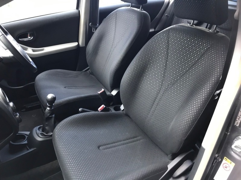 Toyota Yaris 1.0 Automatic White #10