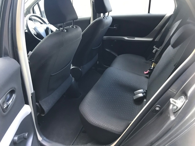 Toyota Yaris 1.0 Automatic White #12