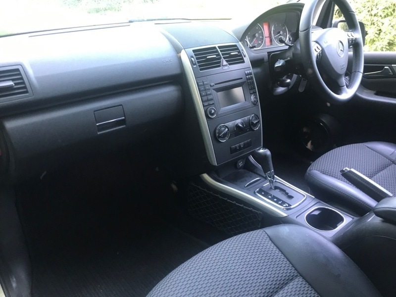 Mercedes-Benz A Class 1.5 A150 Classic Se Cvt Black #9