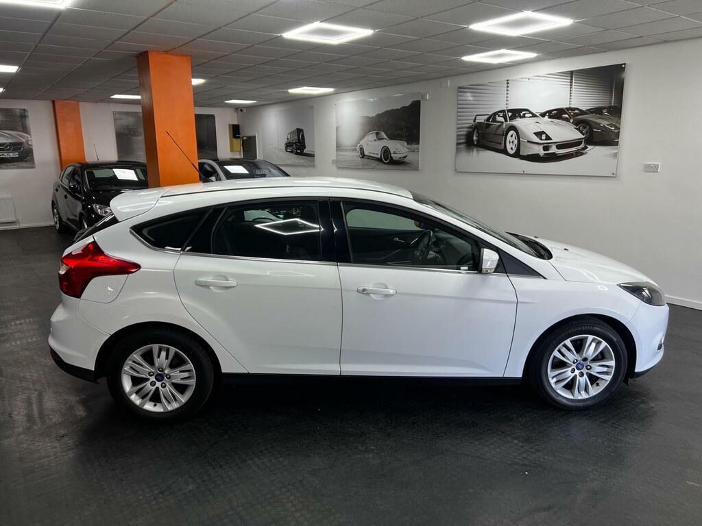 Ford Focus 2.0 Tdci Titanium Navigator Euro 5 White