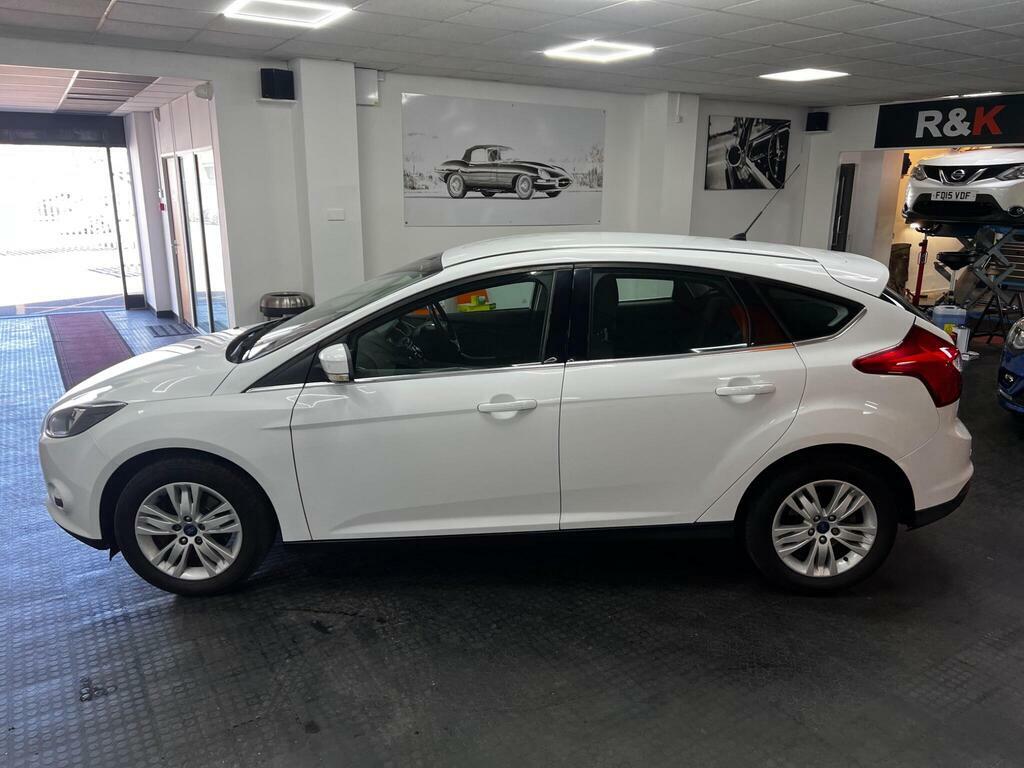 Ford Focus 2.0 Tdci Titanium Navigator Euro 5 White #5