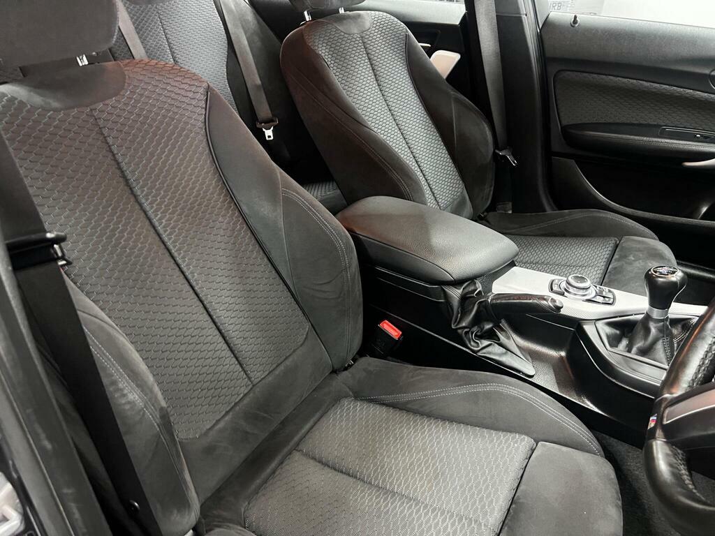 BMW 1 Series 118I Se Black #17