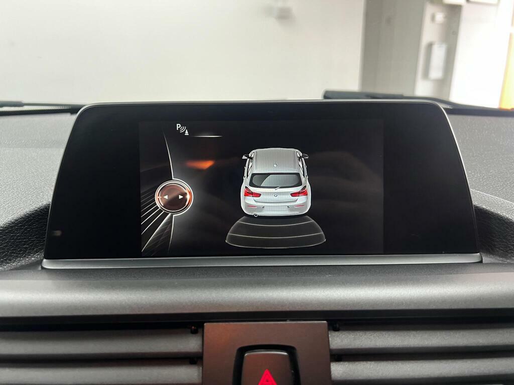 BMW 1 Series 118I Se Black #28