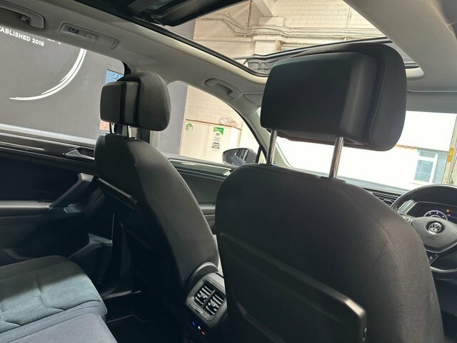 Volkswagen Tiguan 2.0 Tdi Sel Suv Dsg 4Motion Euro 6 S S VE67VOK Grey #5