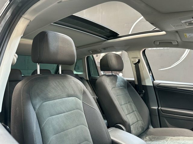 Volkswagen Tiguan 2.0 Tdi Sel Suv Dsg 4Motion Euro 6 S S VE67VOK Grey #3
