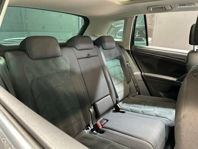 Volkswagen Tiguan 2.0 Tdi Sel Suv Dsg 4Motion Euro 6 S S VE67VOK Grey #4