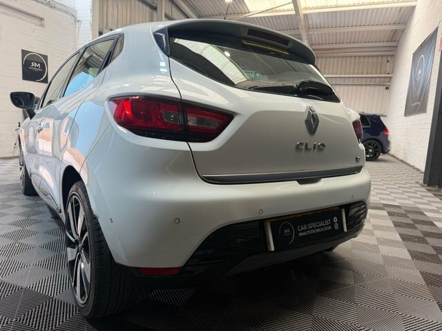 Renault Clio 0.9 Tce Dynamique S Nav Hatchback Manua White #6
