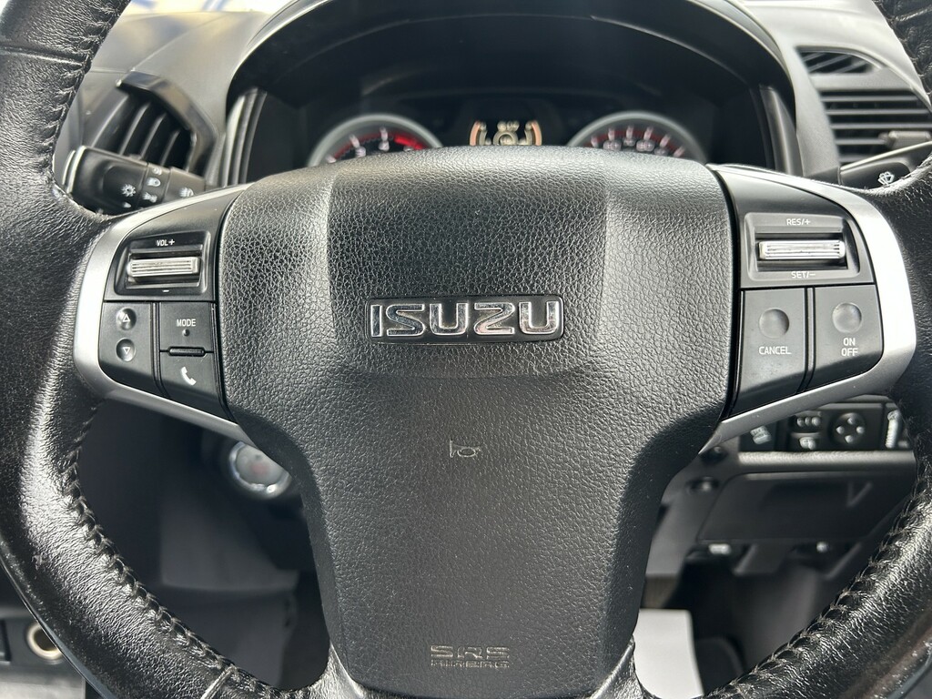 Isuzu D-Max 1.9 Td Blade 4Wd Euro 6 Black #20