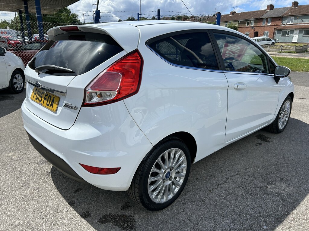 Ford Fiesta Hatchback 1.5 Tdci Titanium 2015 FD15FOA White #4