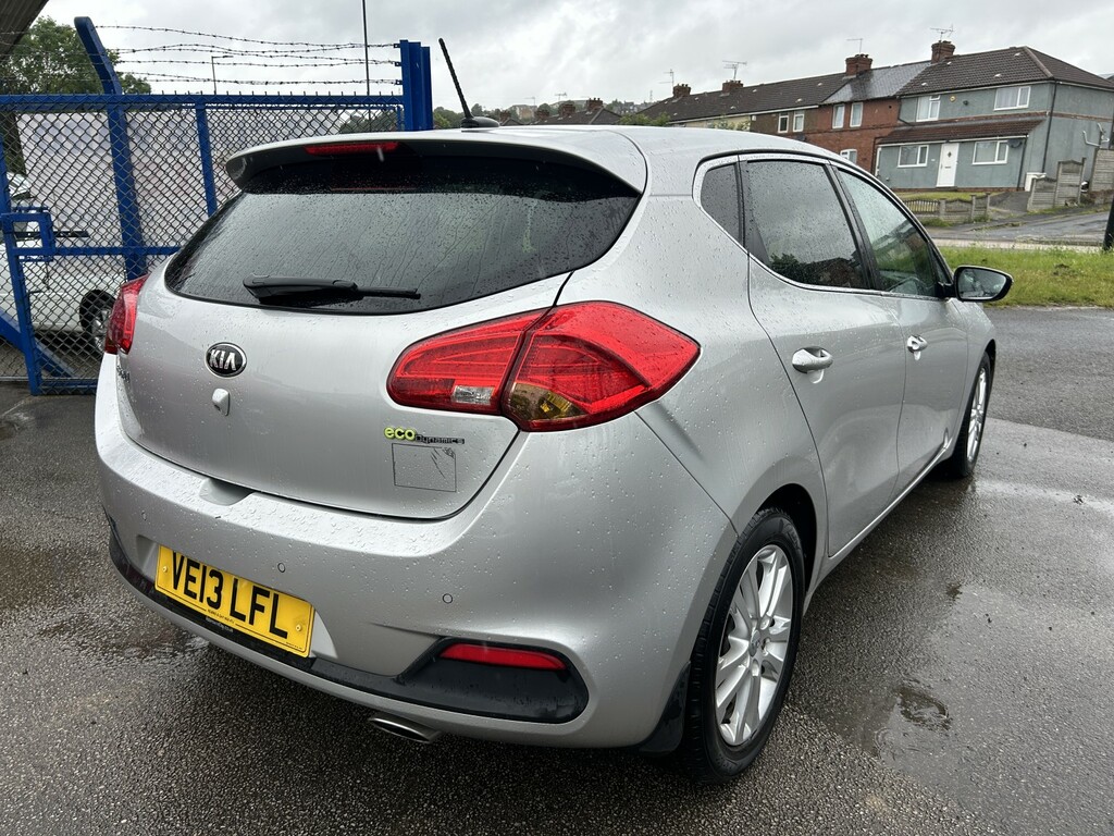 Kia Ceed 1.6 Crdi Ecodynamics 3 Silver #4