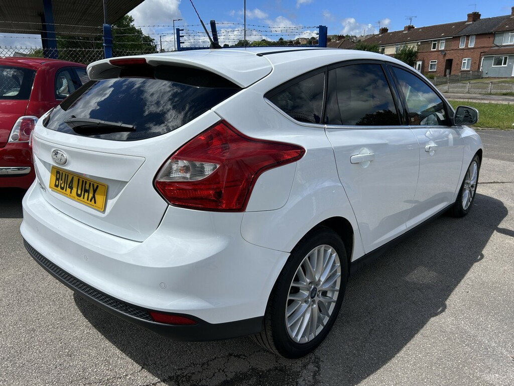 Ford Focus Hatchback 1.6 Tdci Zetec 2014 BU14UHX White #4
