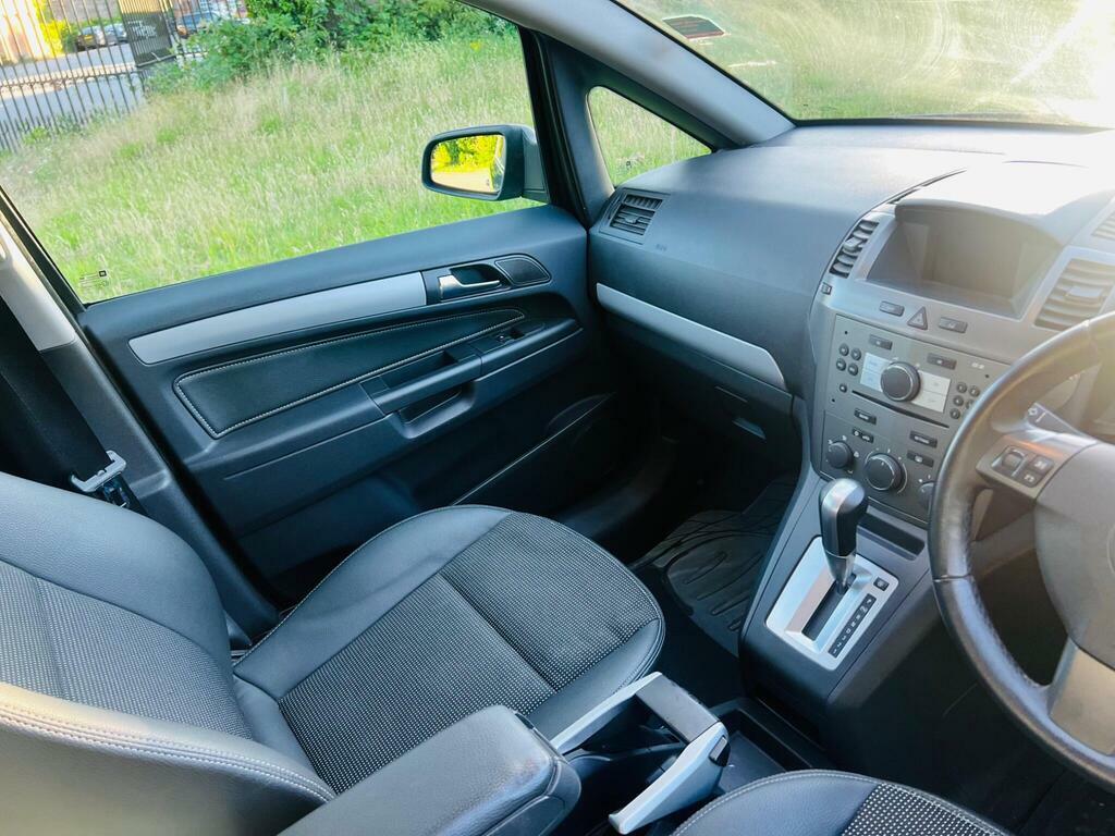 Vauxhall Zafira  Black #36