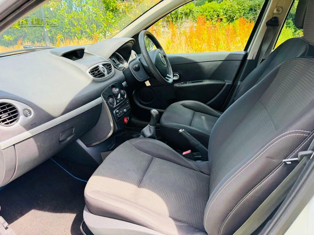 Renault Clio 1.1L Bizu 75 Bhp Black #39