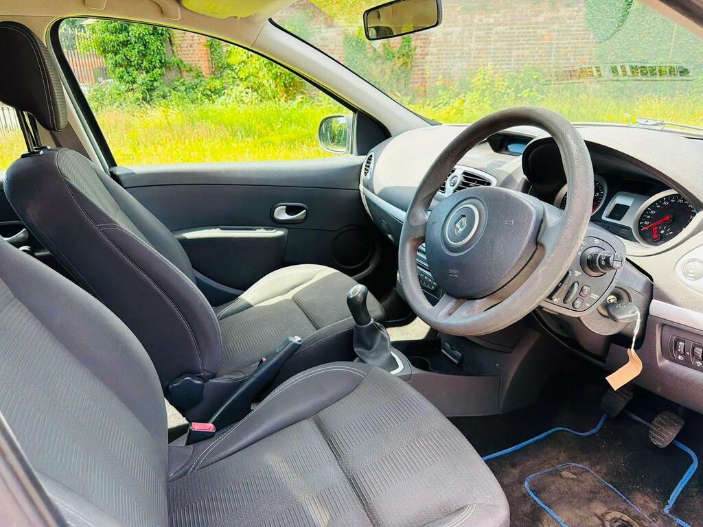 Renault Clio 1.1L Bizu 75 Bhp Black #21