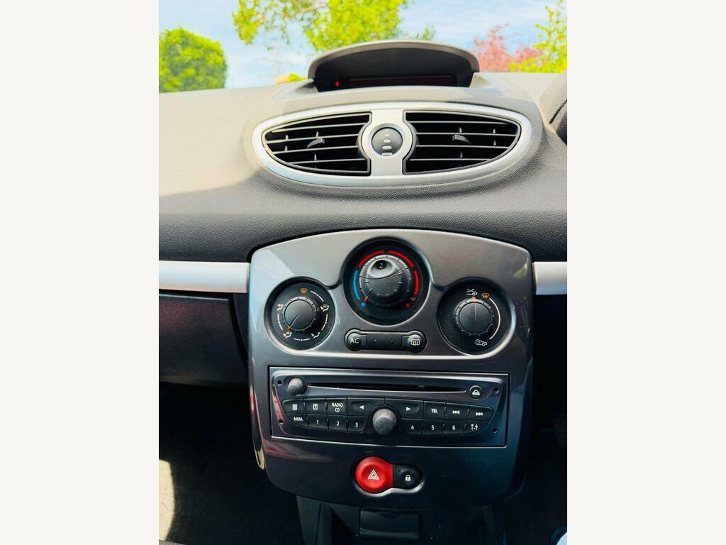 Renault Clio 1.1L Bizu 75 Bhp Black #44