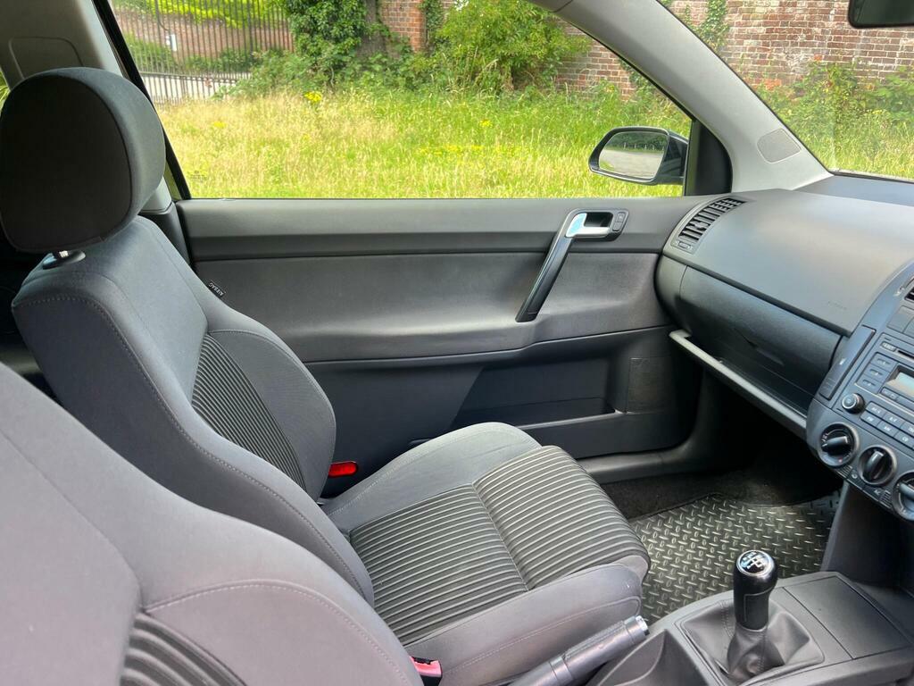 Volkswagen Polo 1.2 E 54 Bhp Silver #19