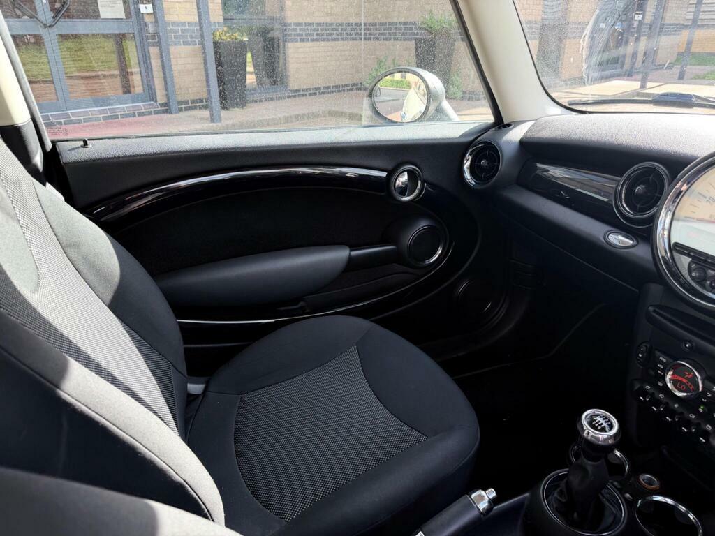 Mini Hatch 1.6 Cooper S Euro Silver #24