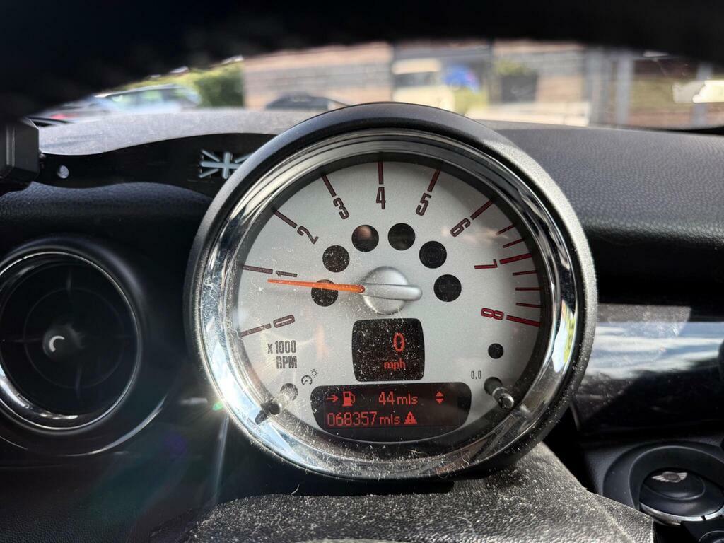 Mini Hatch 1.6 Cooper S Euro Silver #32